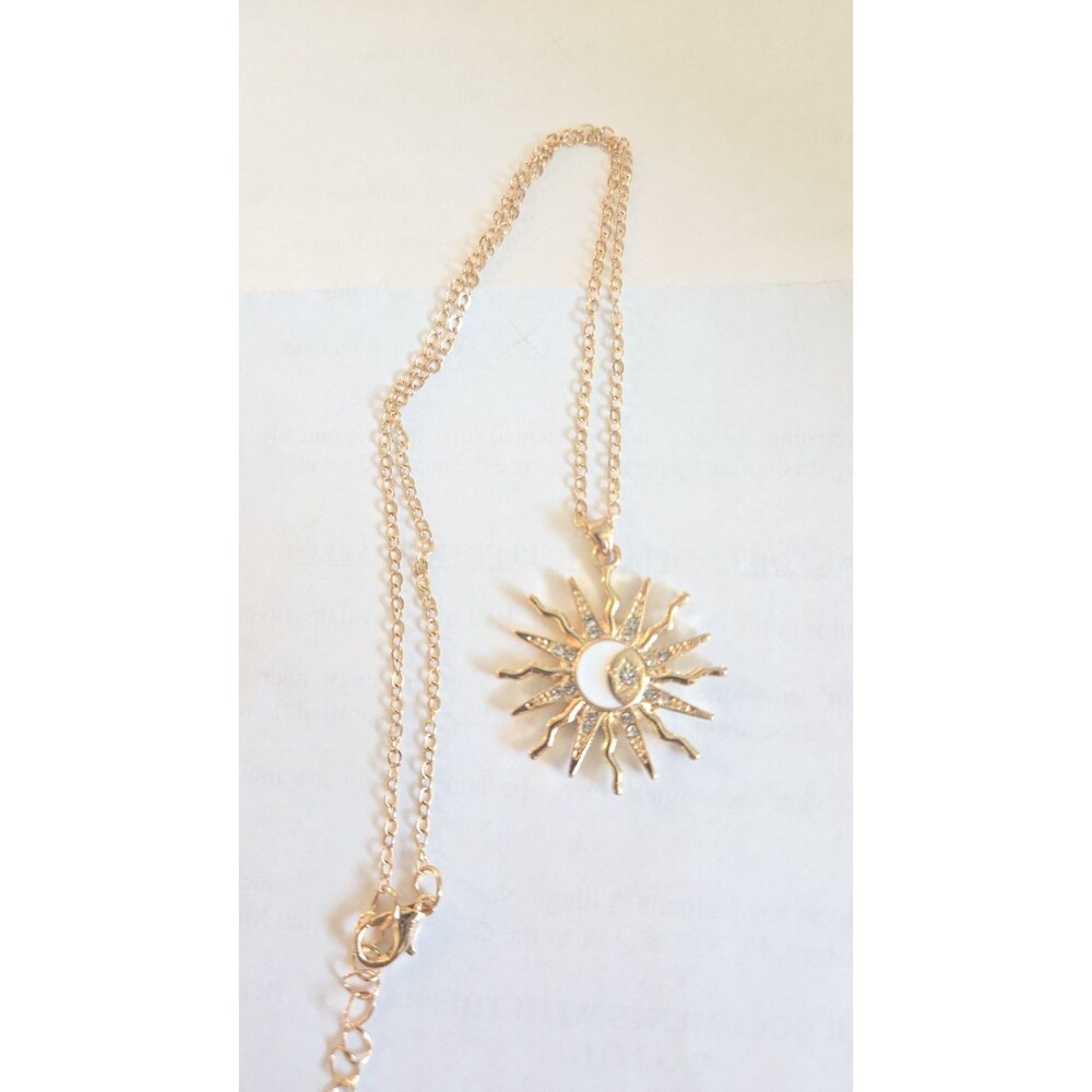 New Golden Bohemian Style Sun/Star/Moon Pendant with Adjustable Chain Necklace - Picture 2 of 3